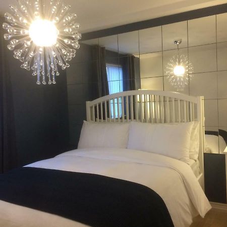 Queens Quarter Holiday Homes (Adults Only) Belfast Extérieur photo