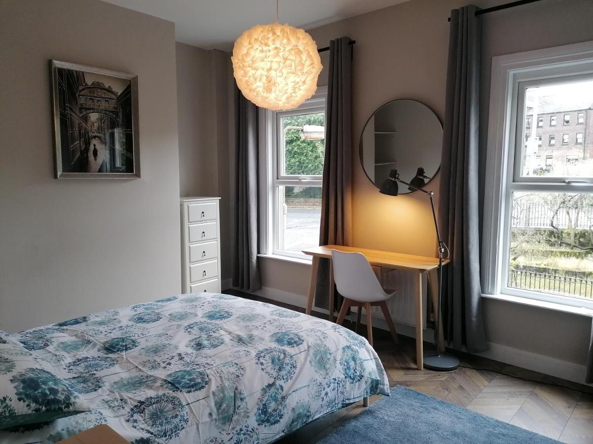 Queens Quarter Holiday Homes (Adults Only) Belfast Extérieur photo