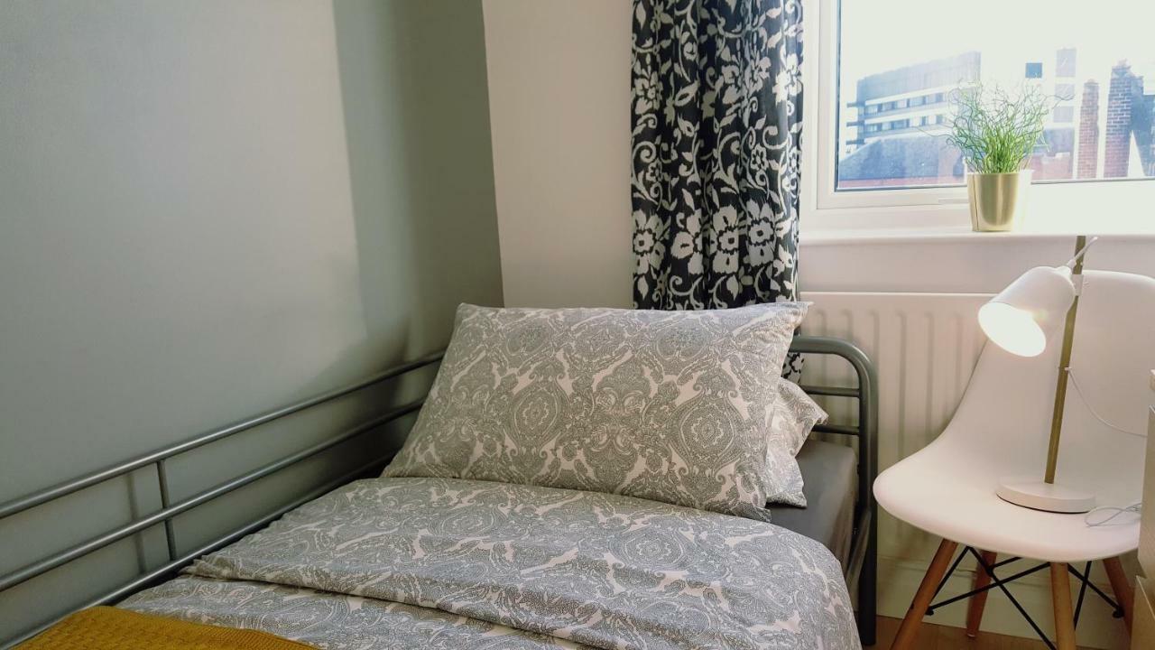 Queens Quarter Holiday Homes (Adults Only) Belfast Extérieur photo