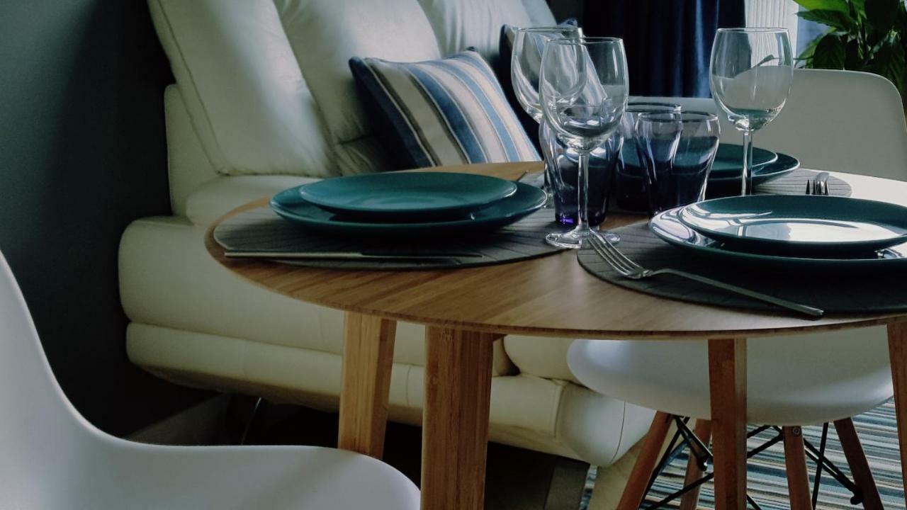 Queens Quarter Holiday Homes (Adults Only) Belfast Extérieur photo