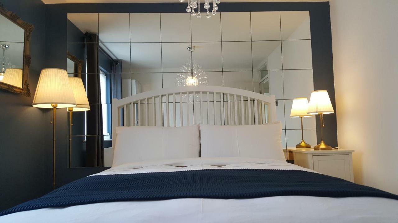 Queens Quarter Holiday Homes (Adults Only) Belfast Extérieur photo