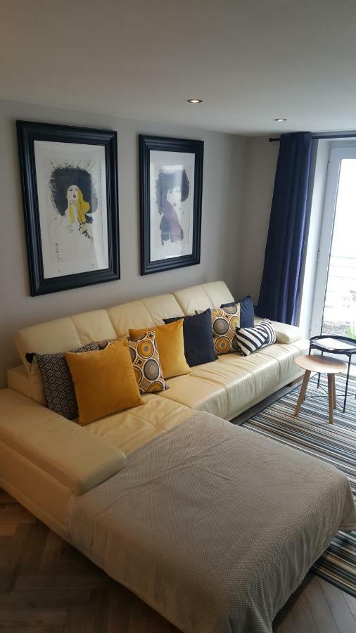 Queens Quarter Holiday Homes (Adults Only) Belfast Extérieur photo